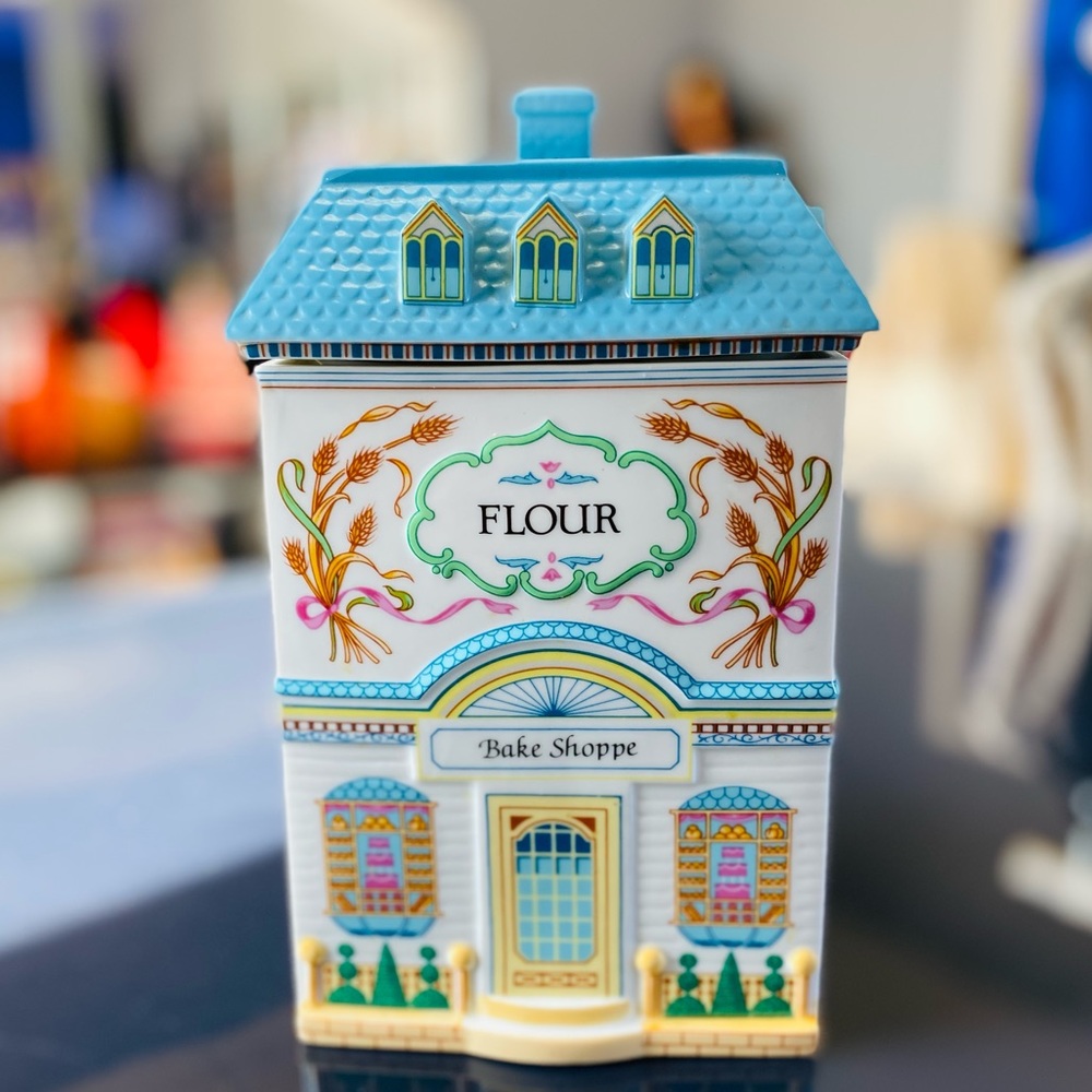 Vintage Lenox Spice Village Flour Canister Bake Shop w/ Lid - 1990’s